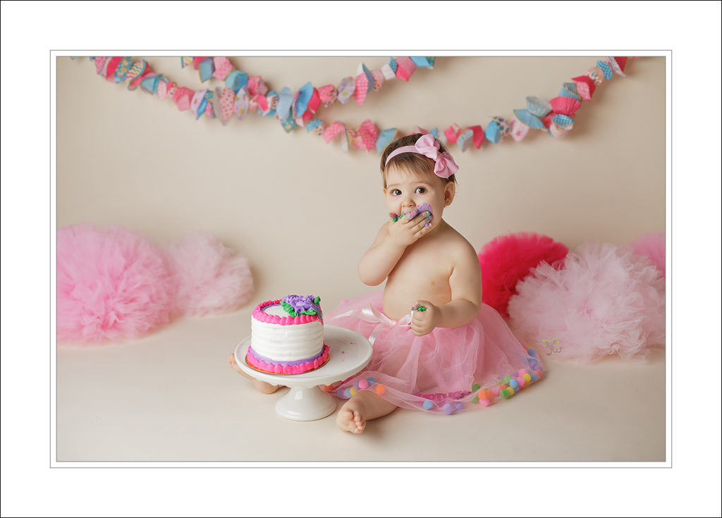 Cake smash, baby pictures, birthday photography